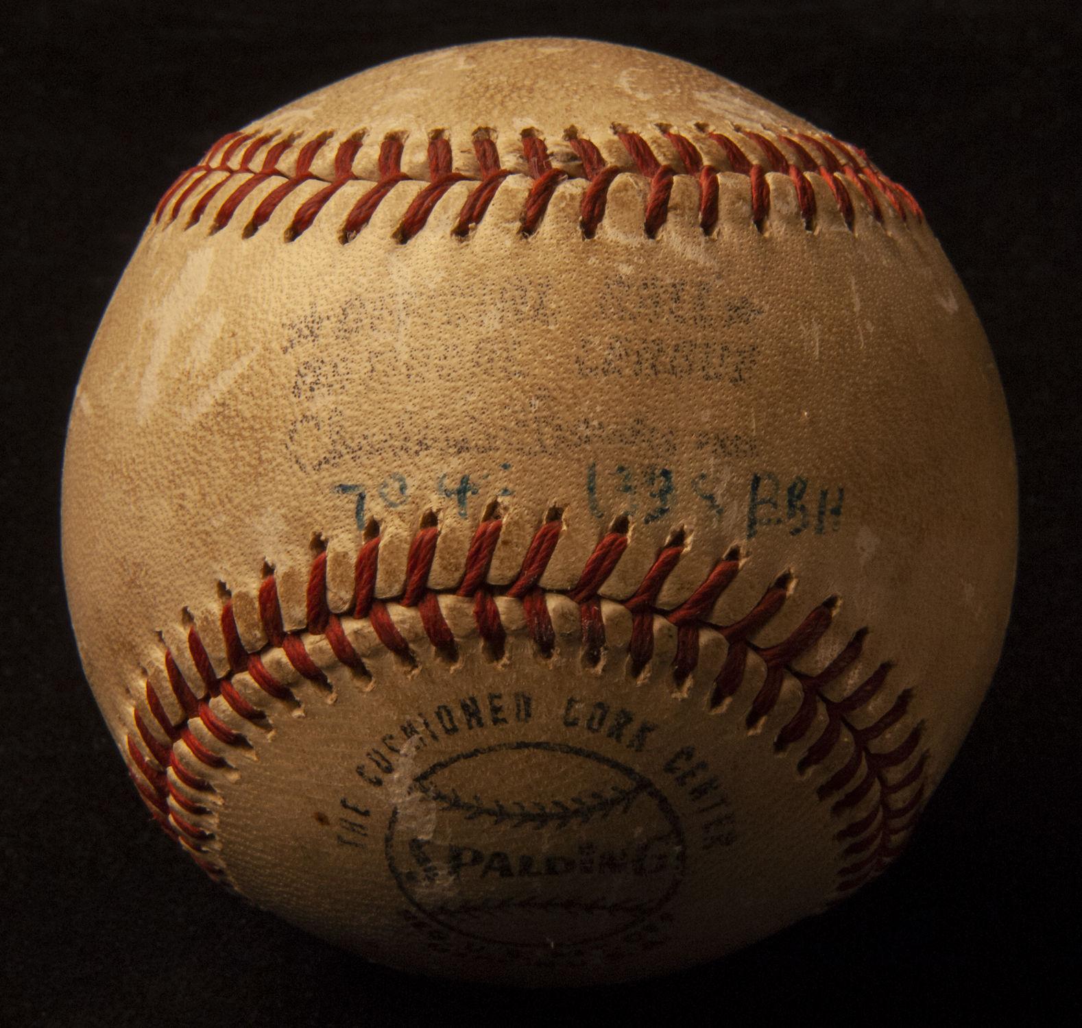 Aaron's legacy preserved through his gift to the Hall | Baseball